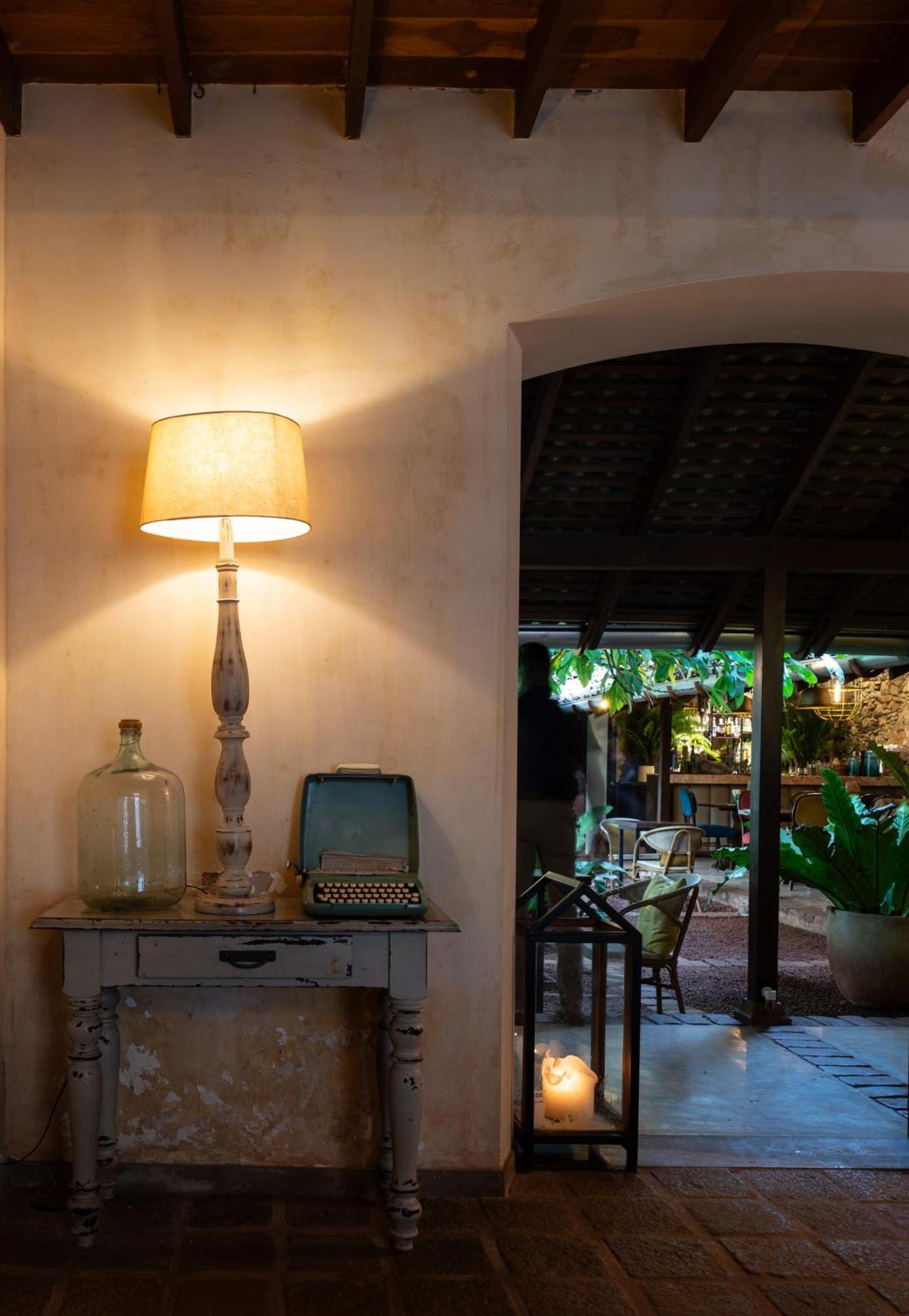 The Bungalow Galle Fort - Hotel - Restaurant - Cocktail Bar ภายนอก รูปภาพ