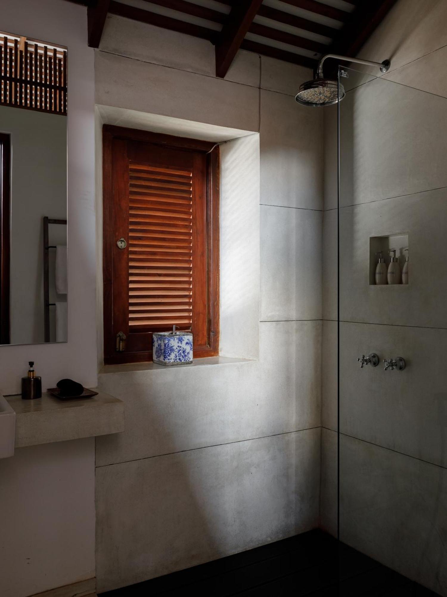 The Bungalow Galle Fort - Hotel - Restaurant - Cocktail Bar ภายนอก รูปภาพ